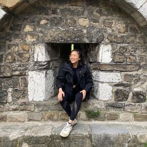 Meet your Posher, Jade